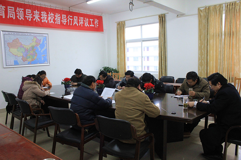 我校國家級課題子課題《綜合實踐活動課程校本資源開發研究》成功推進 我校國家級課題子課題《綜合實踐活動課程校本資源開發研究》成功推進