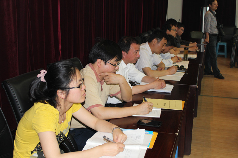 我校國家級課題“‘主體參與’理念下體驗式學習的實踐研究”成功開題 我校國家級課題“‘主體參與’理念下體驗式學習的實踐研究”成功開題