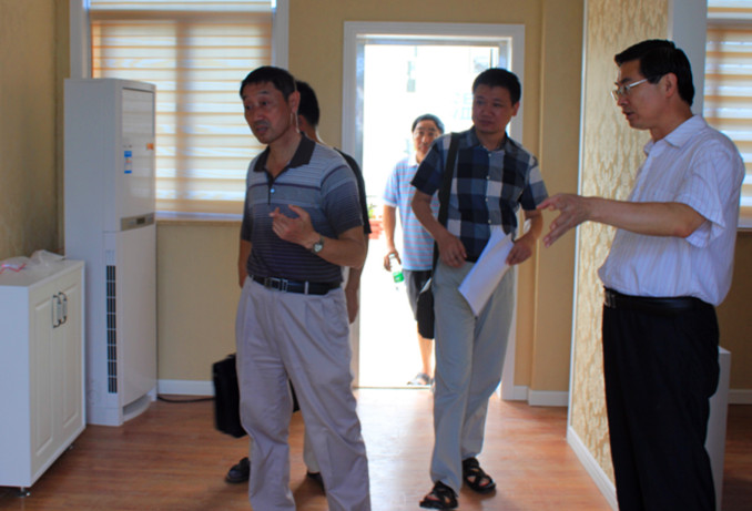 泰州市外國專家局等四單位考察我校外國專家接待工作 泰州市外國專家局等四單位考察我校外國專家接待工作