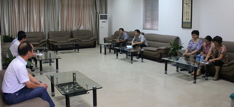 泰州實驗中學隆重召開工會第七屆代表大會 泰州實驗中學隆重召開工會第七屆代表大會