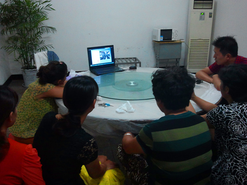 食堂組織全體員工學習餐飲服務食品安全操作規范 食堂組織全體員工學習餐飲服務食品安全操作規范