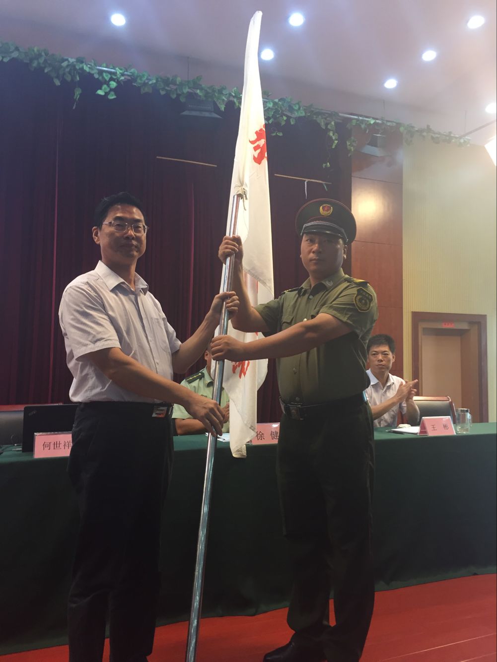 我校隆重召開2016年新生軍訓動員大會 我校隆重召開2016年新生軍訓動員大會