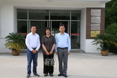 敬畏地球,珍愛生命 敬畏地球,珍愛生命