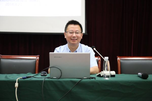 內容豐，形式新，效果好