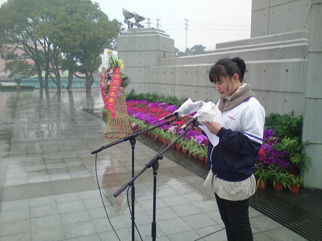 緬懷革命先烈，弘揚民族精神—3月30日泰州實驗中學清明節祭掃活動