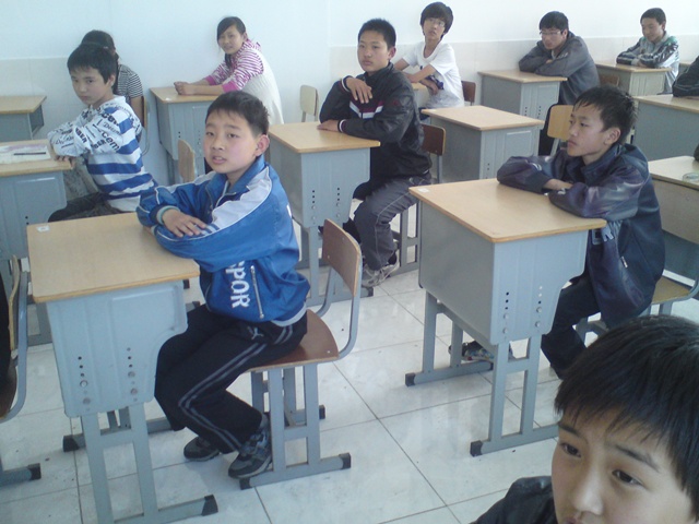 初中語文組開展“天籟軒”社團活動 初中語文組開展“天籟軒”社團活動