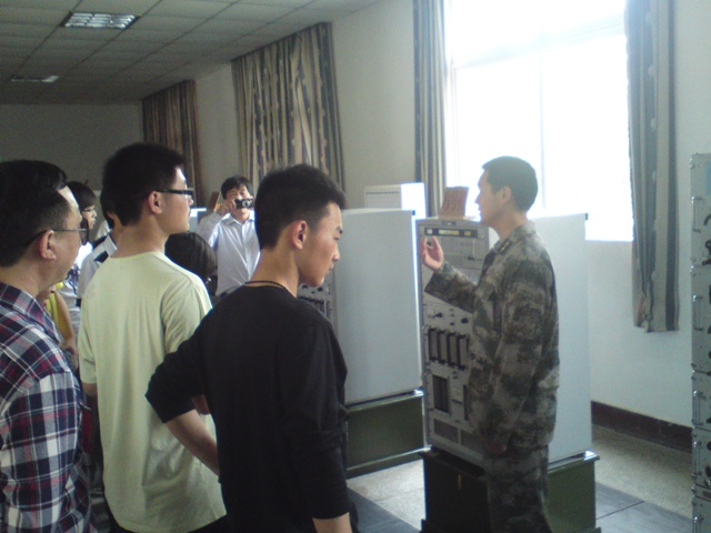 綜合實踐活動—師生參觀“遠望二號”測量船 綜合實踐活動—師生參觀“遠望二號”測量船