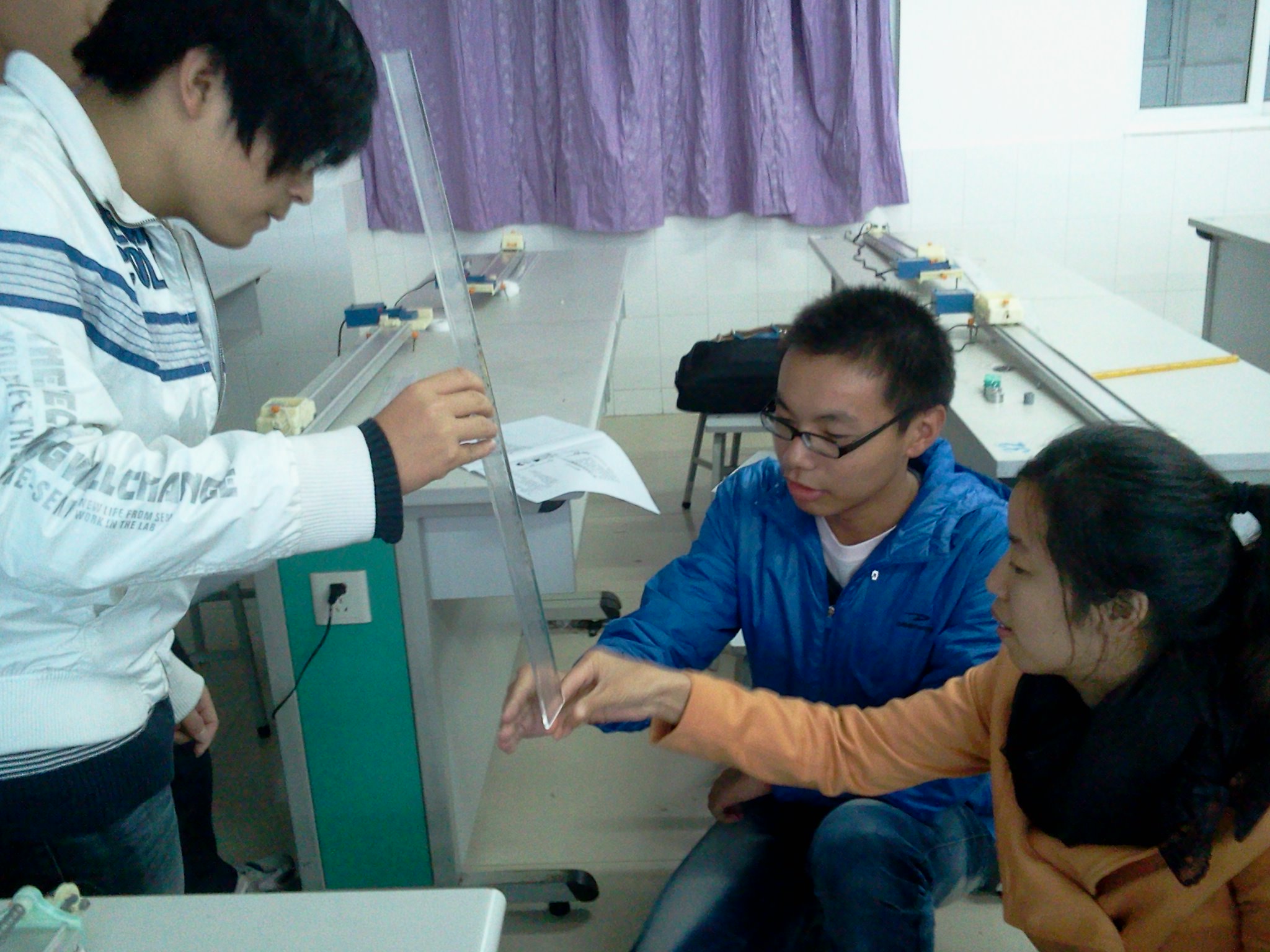 “愛因思維”社團活動——測測你的反應時間