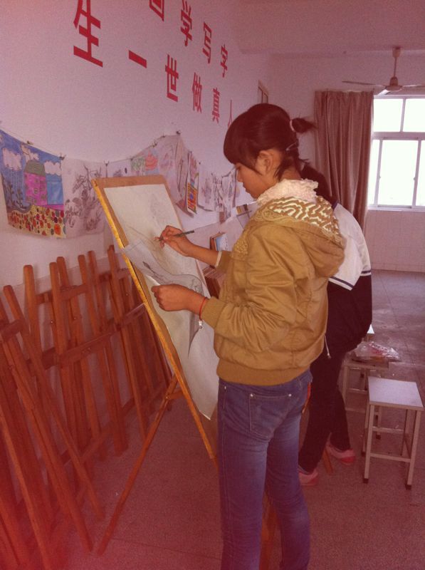 “繪彩”美術社團活動