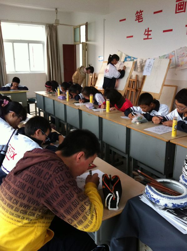 “繪彩”美術社團活動