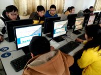 我校團委組織學生參加“網上祭英烈”活動 我校團委組織學生參加“網上祭英烈”活動