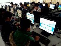 我校團委組織學生參加“網上祭英烈”活動 我校團委組織學生參加“網上祭英烈”活動