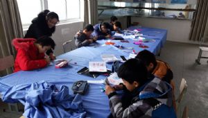 我校團委組織社團開展“平等對待特殊學生”活動 我校團委組織社團開展“平等對待特殊學生”活動