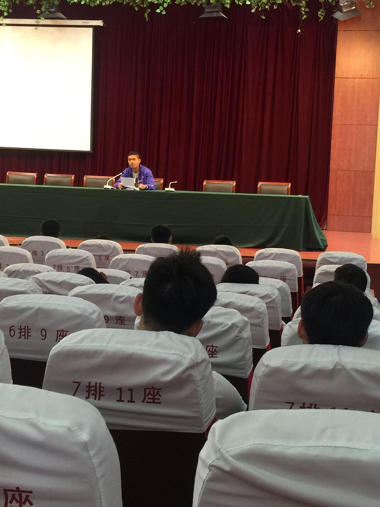 泰州實驗中學食堂召開學生滿意度座談會 泰州實驗中學食堂召開學生滿意度座談會