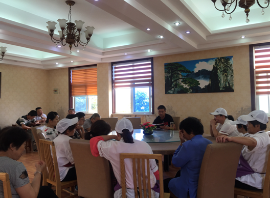 后勤服務中心召開中考期間后勤保障工作的會議 后勤服務中心召開中考期間后勤保障工作的會議