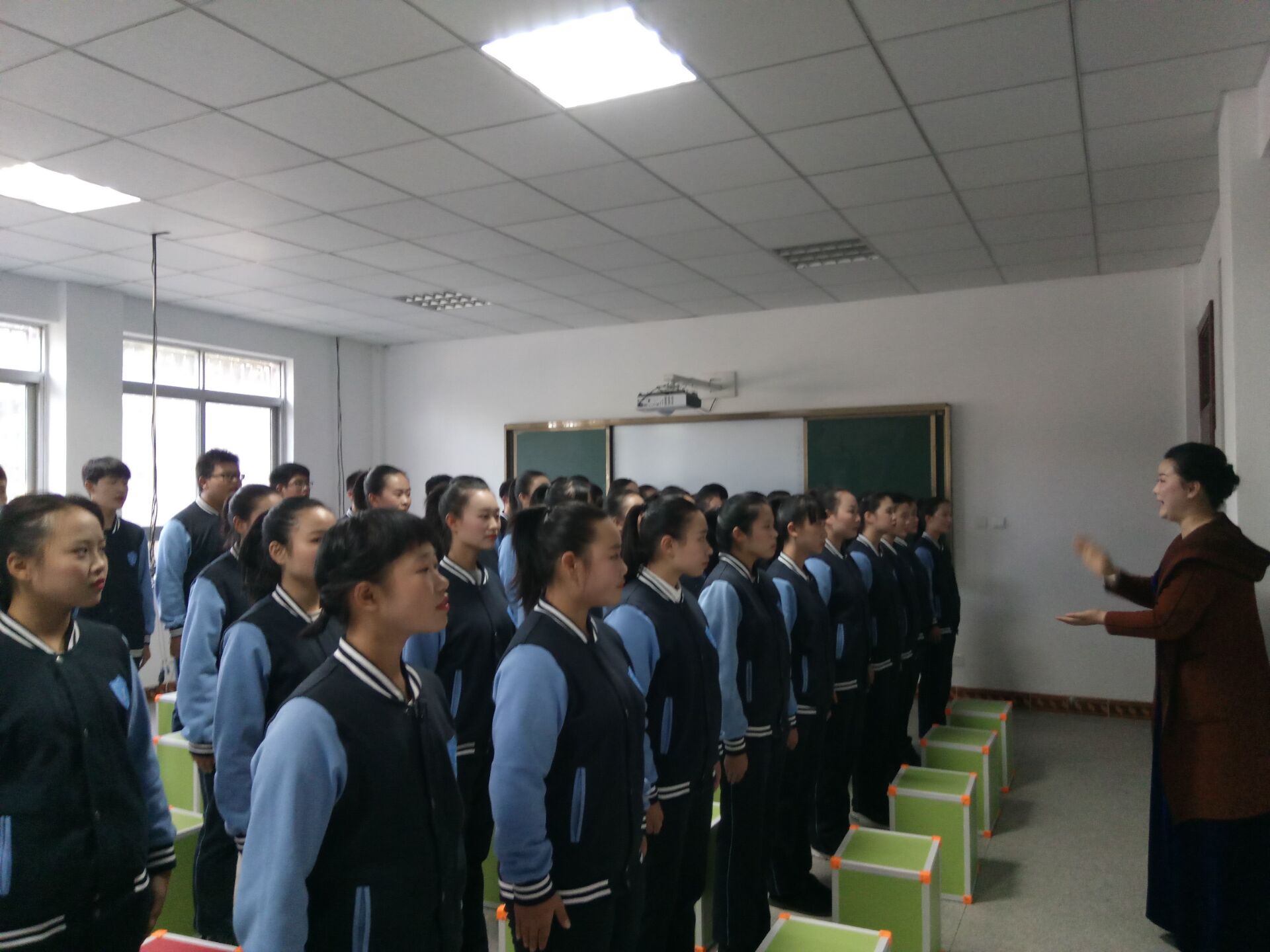 唱響中國夢???為校園放歌 唱響中國夢???為校園放歌