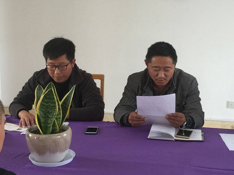 高二年級黨支部召開預備黨員轉正會議 高二年級黨支部召開預備黨員轉正會議